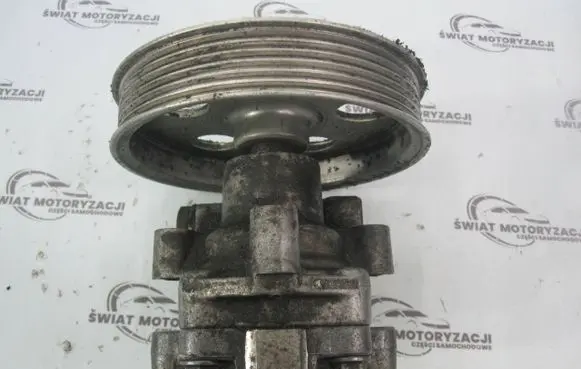 Audi A4 S4 B7 8E 8H Power steering pump 06B145255