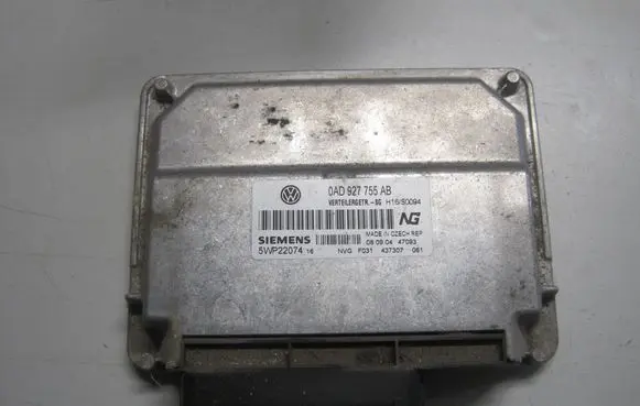 Volkswagen Touareg I Gearbox control unit/module 0AD927755AB