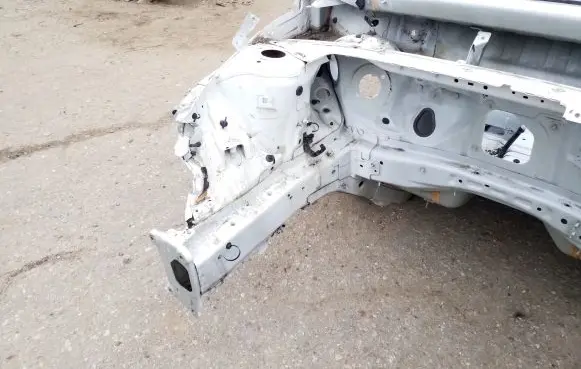 Volvo XC40 Front side member 