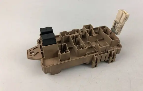 Subaru Forester SG Fuse module 506364