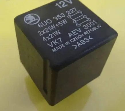 Audi A4 S4 B5 8D Other relay 6U0953227