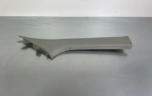 Hyundai Santa Fe (A) pillar trim 858212W000