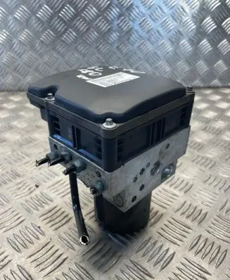 BMW X5 E70 ABS Pump 6854704 6854702