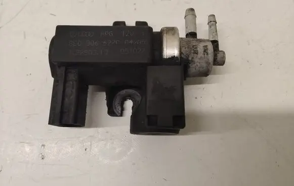 Audi A4 S4 B7 8E 8H Turbo solenoid valve 8E0906627C