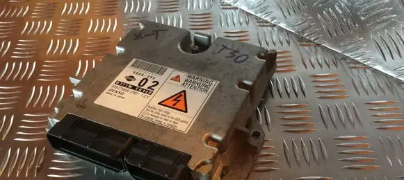 Nissan X-Trail T30 Engine control unit/module B371MEQ44B MB2758002957