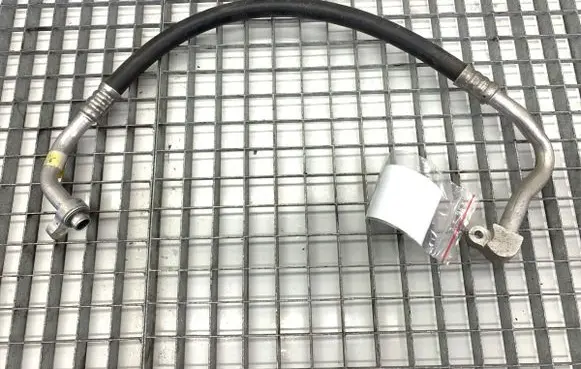 Opel Astra K Air conditioning (A/C) pipe/hose 39171883