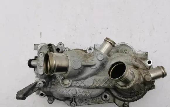 Volkswagen Golf VIII Water pump 05E121117G