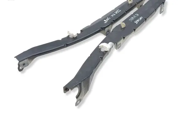 Toyota GT 86 Fender mounting bracket 