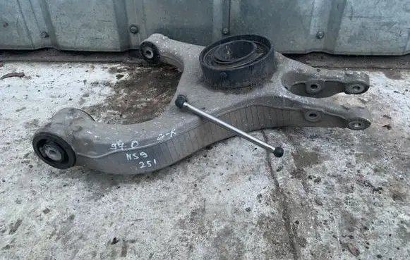 Rear upper control arm/wishbone