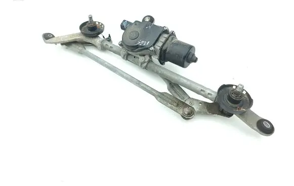 Nissan Leaf II (ZE1) Front wiper linkage and motor 7X06C118A