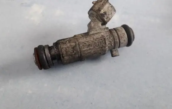 Nissan Primera Fuel injector 166003j000 16600-3j000