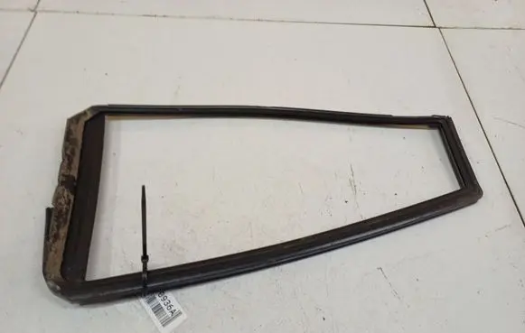 Mazda Premacy Rubber seal rear door 010073651