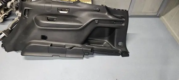 Jeep Grand Cherokee WL Trunk/boot side trim panel 6XX08TRMAG