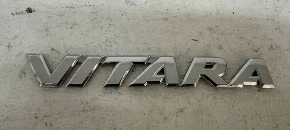 Suzuki Vitara (LY) Manufacturers badge/model letters 7783154P00