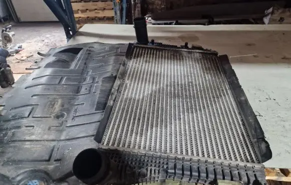 Volkswagen PASSAT B6 Intercooler radiator 3C0145805AD