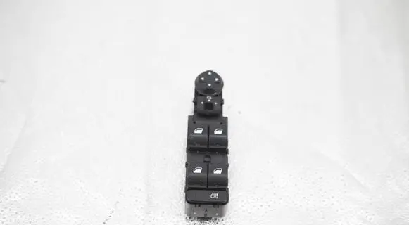Peugeot 5008 II Electric window control switch 10351158 98319739
