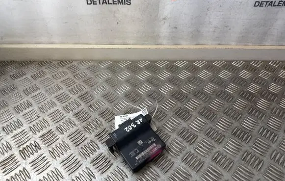 Volkswagen Golf V Gateway control module 1K0907530E