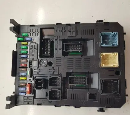 Peugeot 3008 I Comfort/convenience module 966689538001 K0100050710