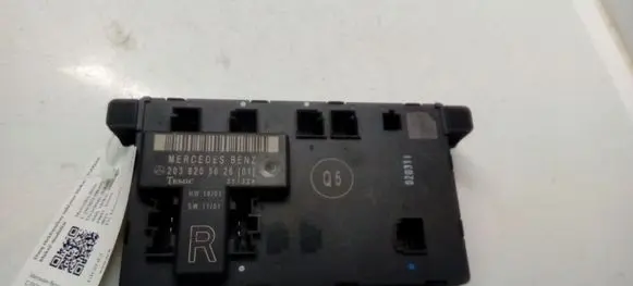 Mercedes-Benz C W203 Door control unit/module 2038205626