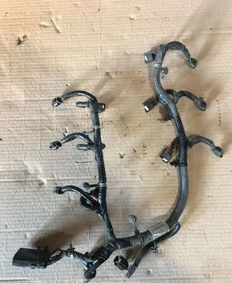 Dodge Challenger Fuel injector wires 05148037AJ