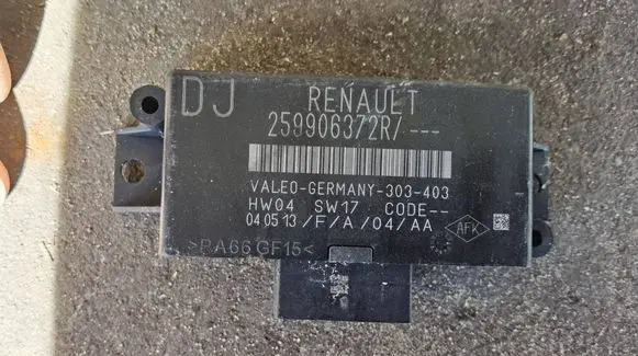 Renault Zoe Parking PDC control unit/module 259906372R 303403