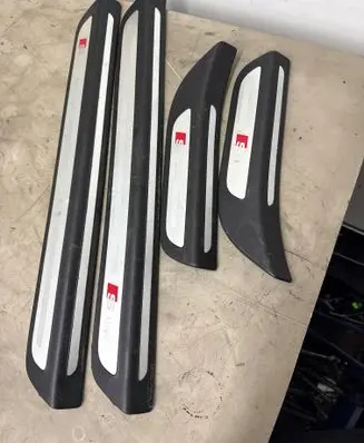 Audi Q5 SQ5 8R sill trim set (inner)