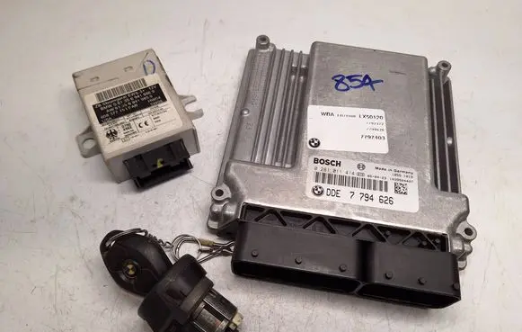 BMW X5 E53 Engine ECU kit and lock set 7794626 13617794626 0281011414