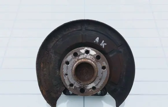 Opel Meriva B Rear wheel hub