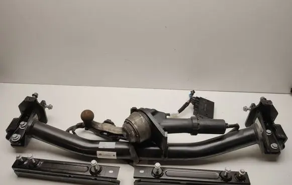 Mercedes-Benz EQC Tow bar set A2933100000