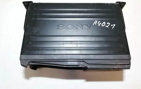 Nissan Primera CD/DVD changer cdx444rf cdx-444rf