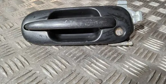 Honda CR-V Front door exterior handle