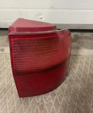 Seat Alhambra (Mk1) Rear/tail lights 7M0945258A 962604