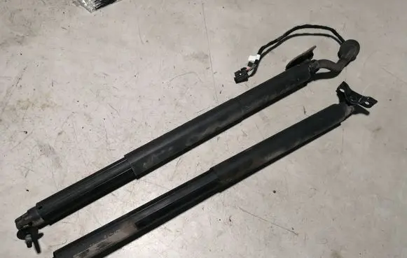 Buick Encore GX I Tailgate/trunk strut/damper 42483641 42483640