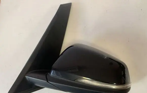 BMW 2 F46 Front door electric wing mirror 7421473 51167421473 7220441