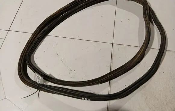 Opel Zafira A Trunk rubber seal (body) 
