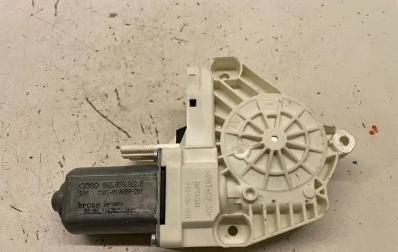 Audi A6 S6 C7 4G Front door window regulator motor 8K0959802B 11420251216 1101919809201