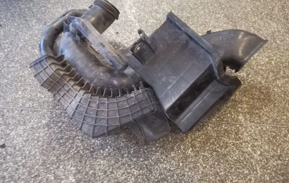 Mazda 3 I Air intake duct part