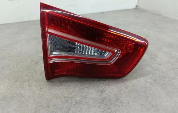 KIA Sportage Tailgate rear/tail lights 