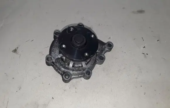 KIA Carnival Water pump 251004X900