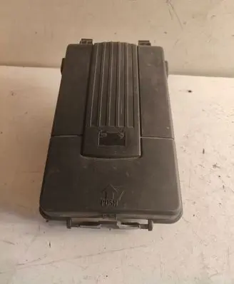 Volkswagen PASSAT B6 Battery box tray cover/lid 1K0915443