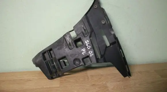 Volvo S60 Front bumper mounting bracket 09190304