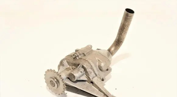 Mercedes-Benz E W211 Oil pump A6121810047
