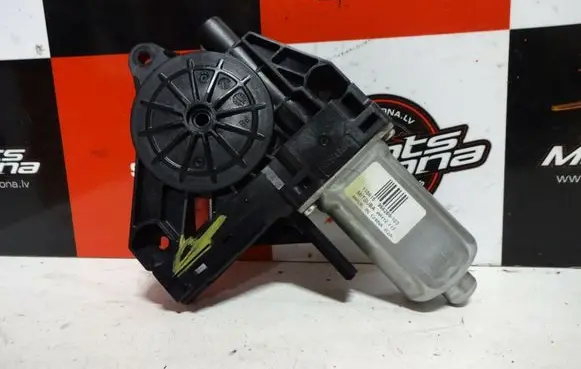 Volvo S60 Front door window regulator motor 966269
