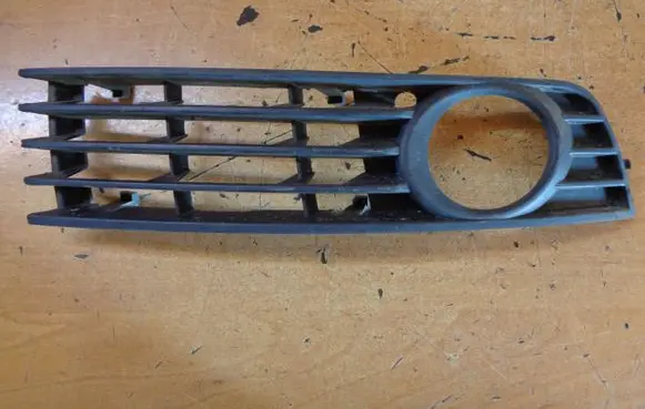 Audi A4 S4 B6 8E 8H Front fog light trim/grill 