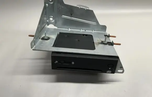 Jaguar XF X250 CD/DVD changer AW8310E887CB