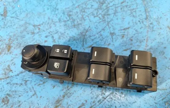 Mazda CX-5 II Electric window control switch KF3N66350