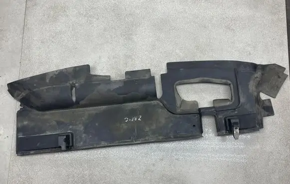 Opel Zafira C Intercooler air guide/duct channel 20897268