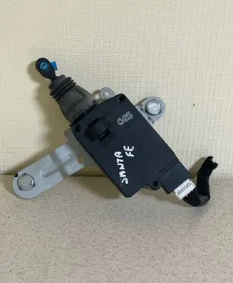 Hyundai Santa Fe Central locking motor 