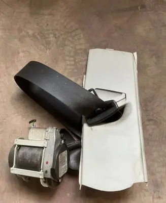 Skoda Octavia Mk2 (1Z) Front seatbelt 040990 1000072 ADR4