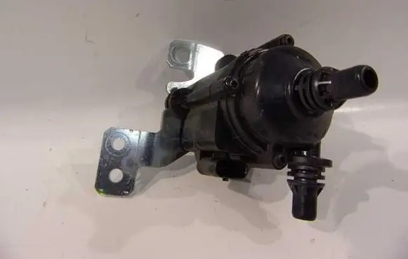 Jeep Compass Water pump 52076422
